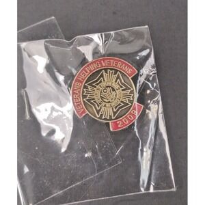New 2009 Veterans Helping Veterans Lapel Hat Pin Sealed Vets Of Foreign Wars